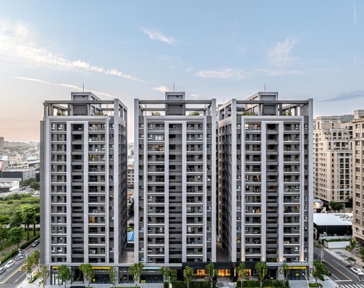 大城建設-十月蜂收